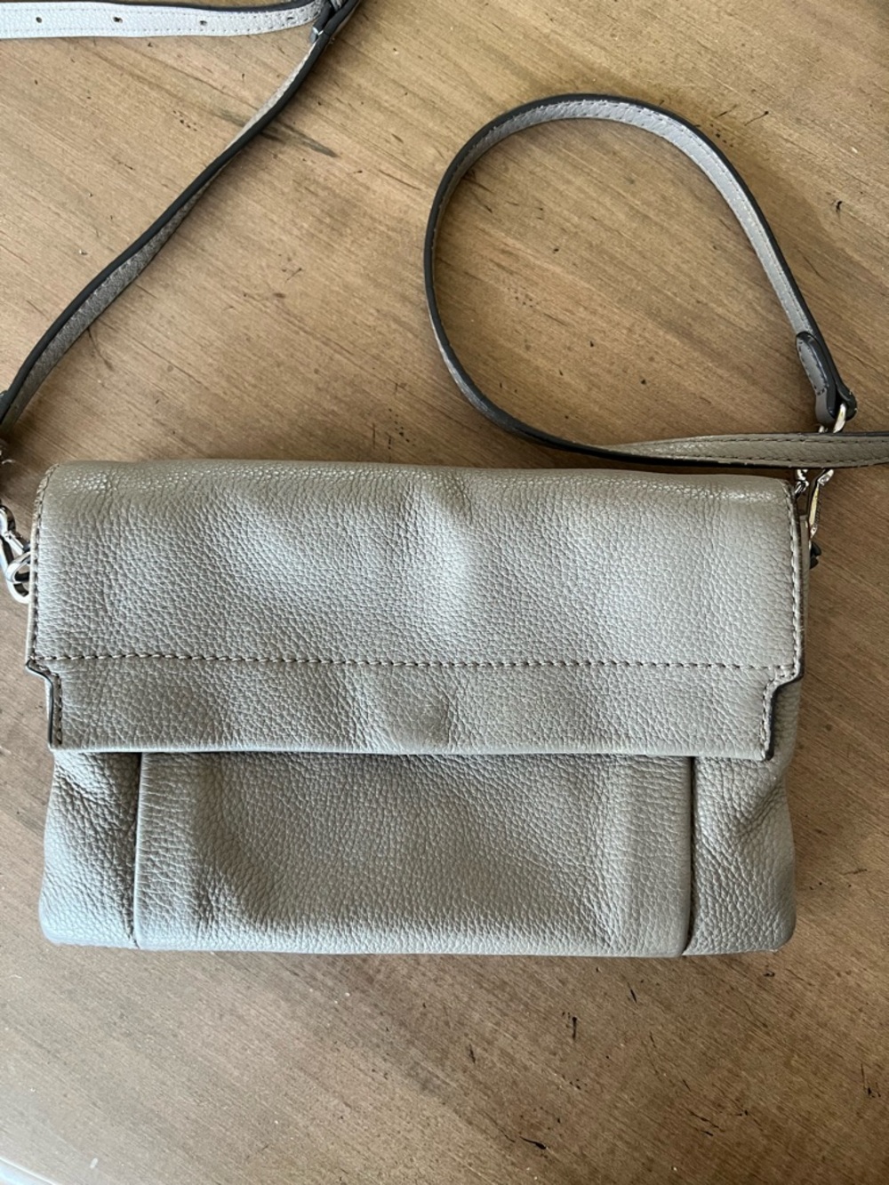 Vince Camuto women’s crossbody bag 
In Light Taupe